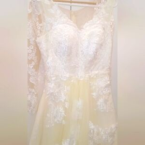 Ivory & White Flowers Low cut VNeck Wedding Gown